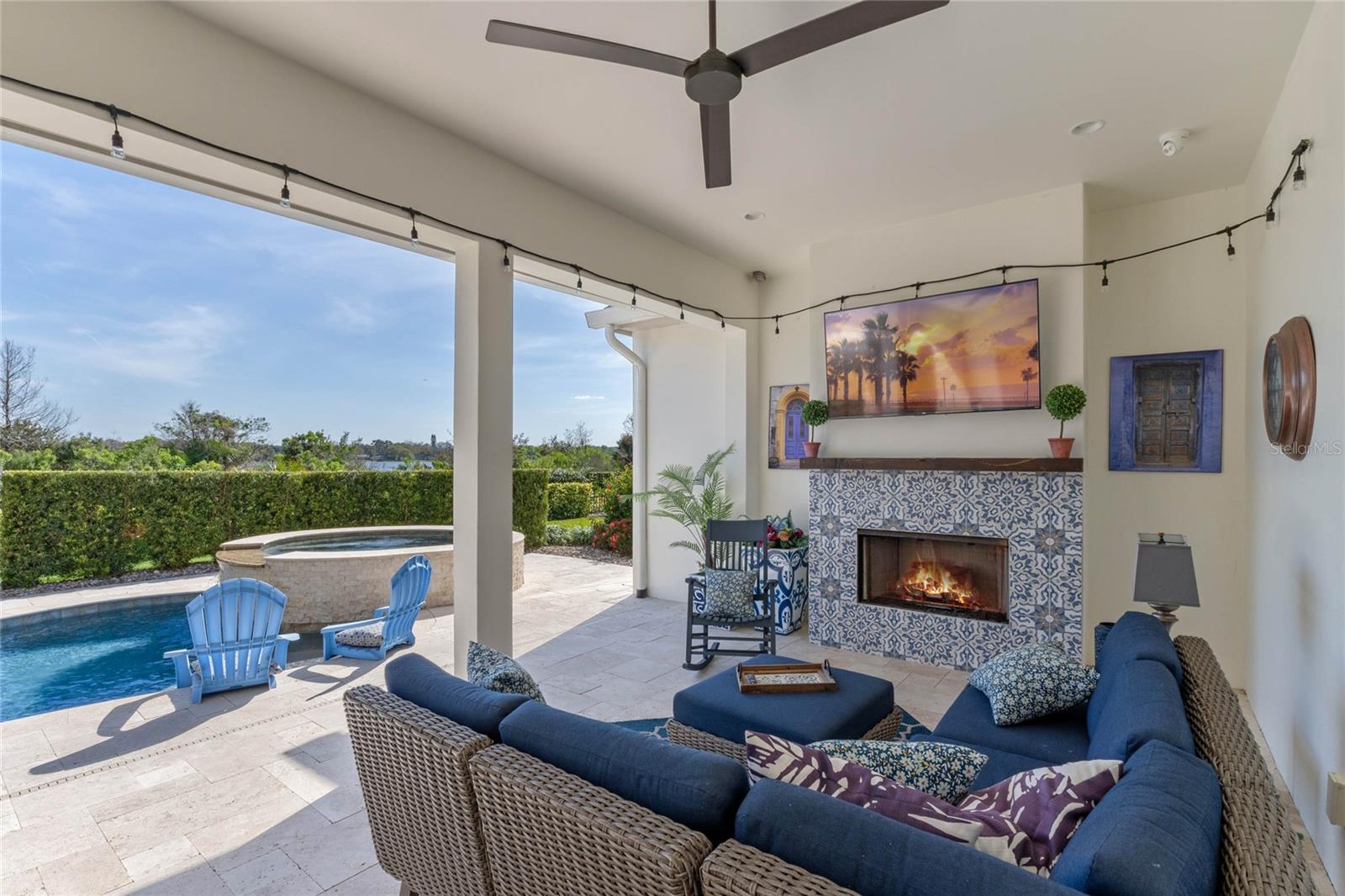 BALDWIN PARKA - Residential