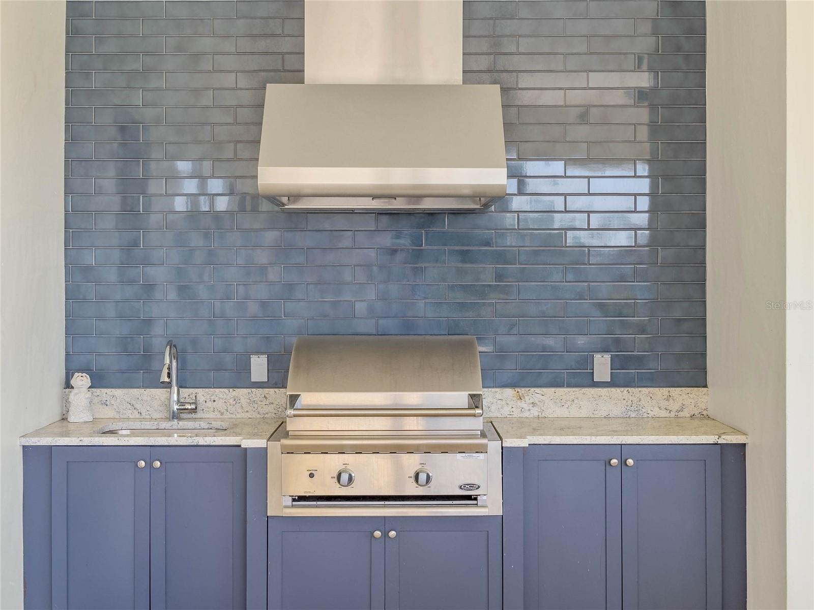 BALDWIN PARKA - Residential