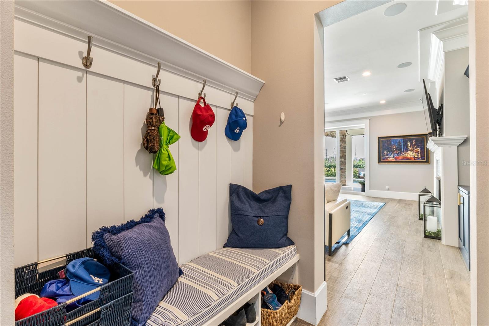 BALDWIN PARKA - Residential