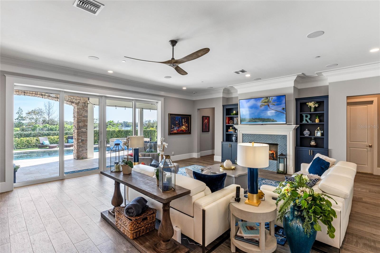 BALDWIN PARKA - Residential