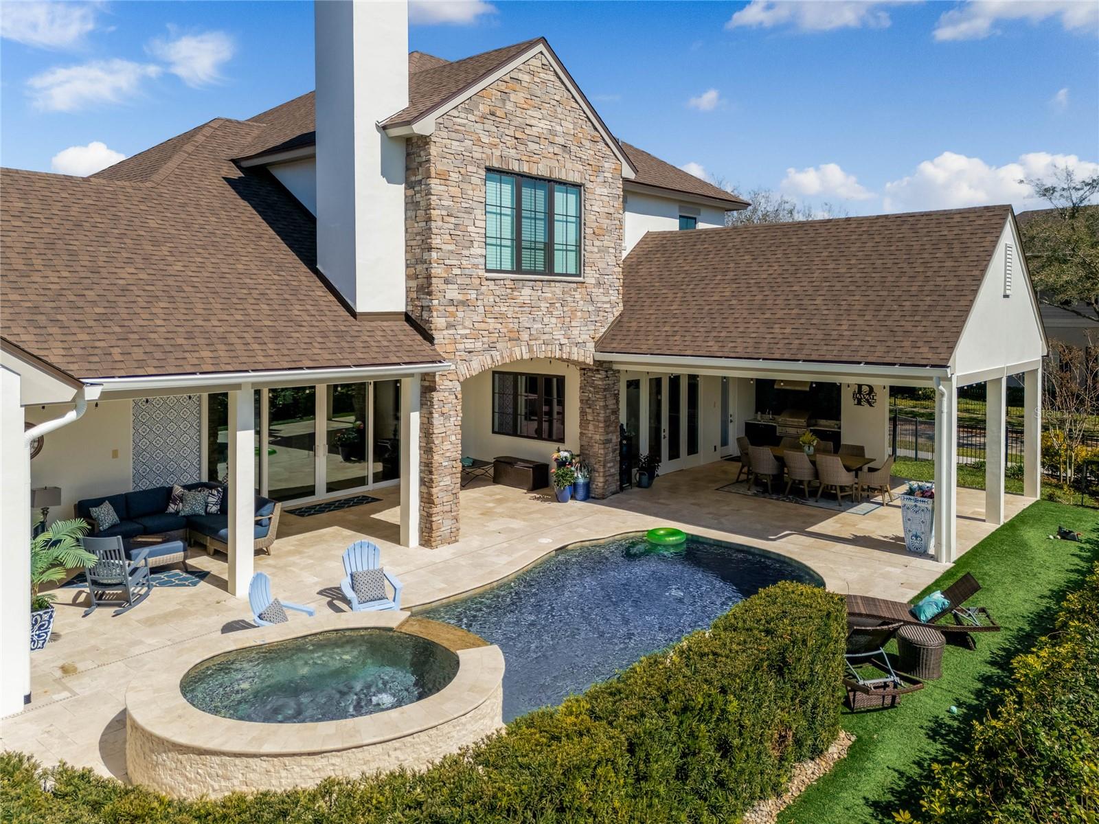 BALDWIN PARKA - Residential