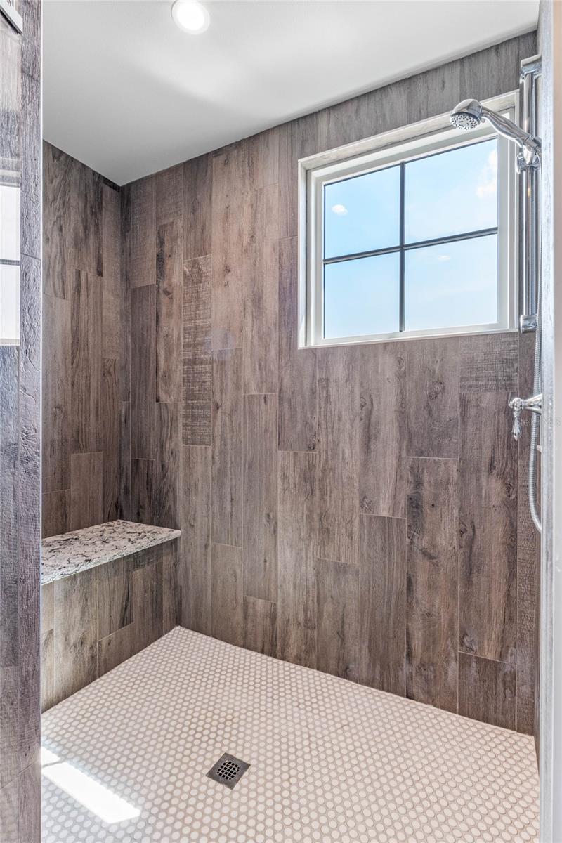 BALDWIN PARKA - Residential