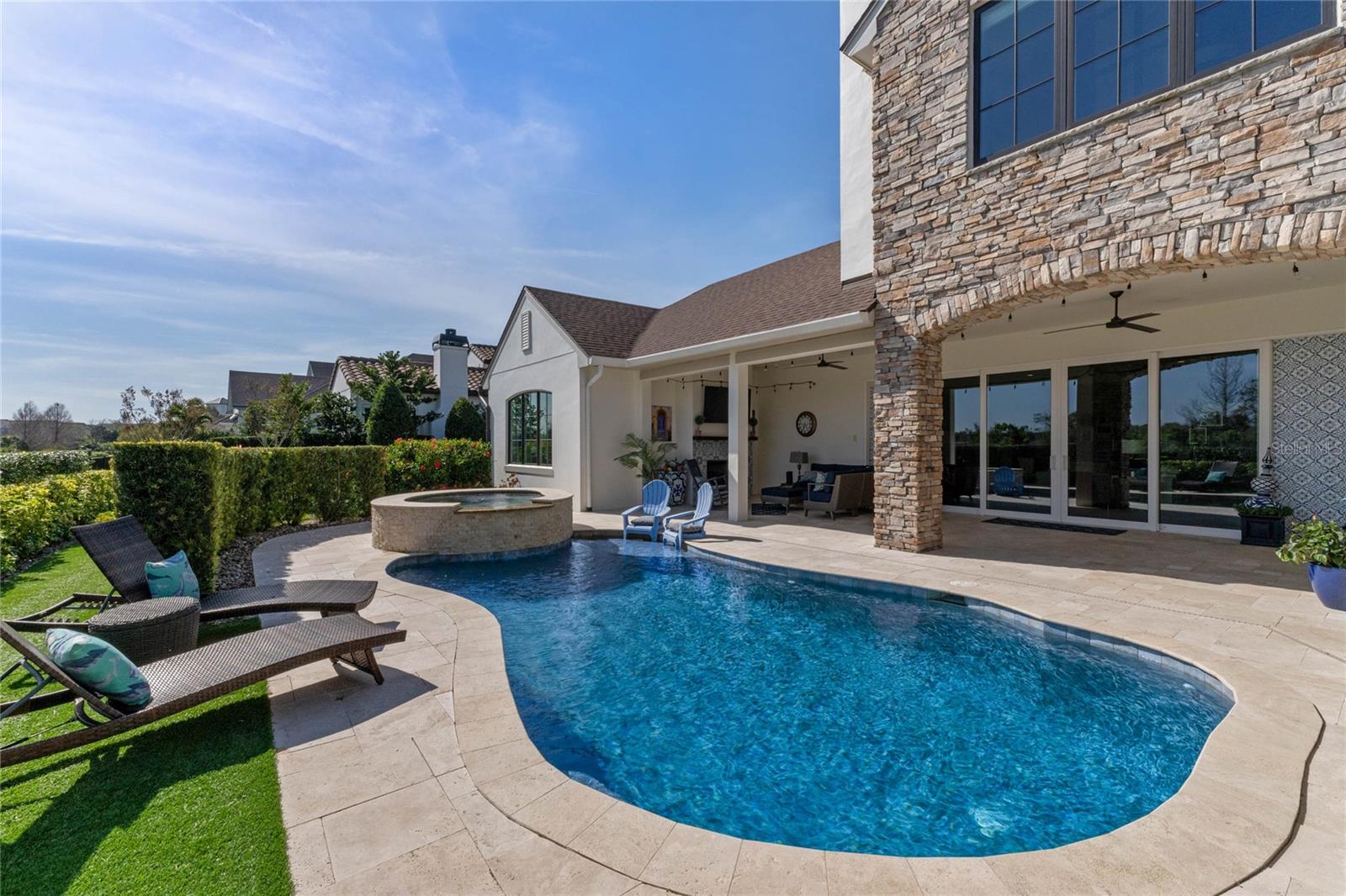 BALDWIN PARKA - Residential