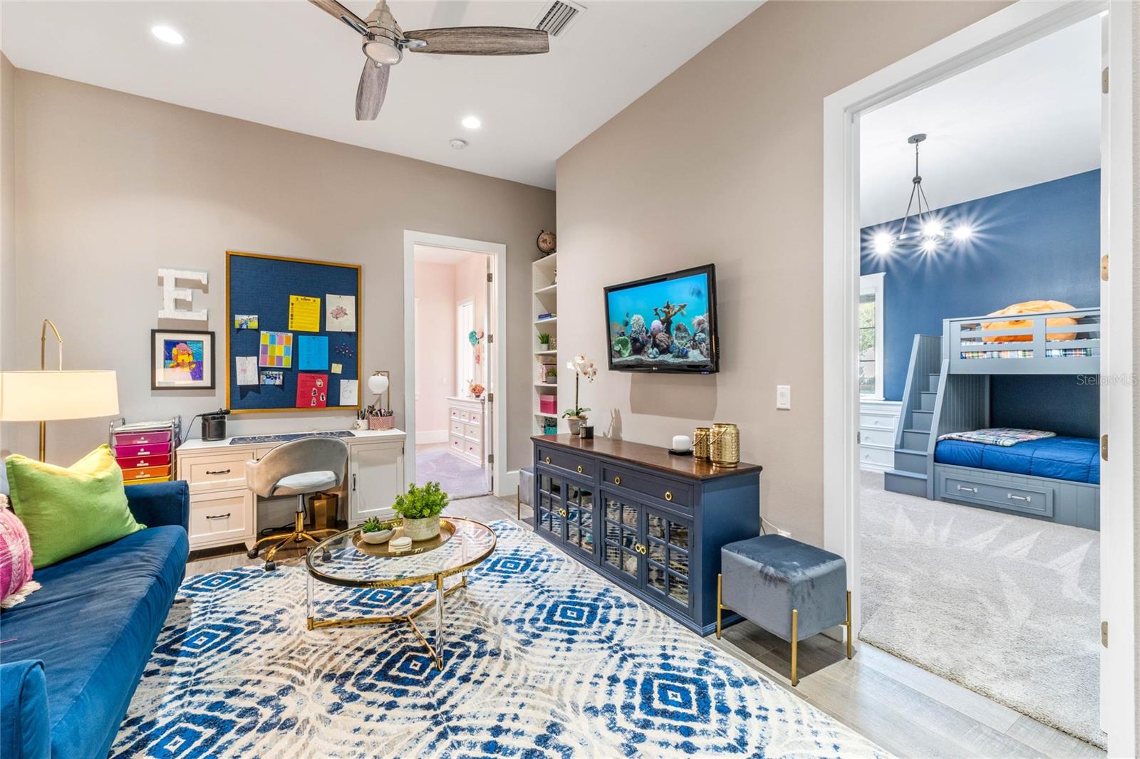 BALDWIN PARKA - Residential