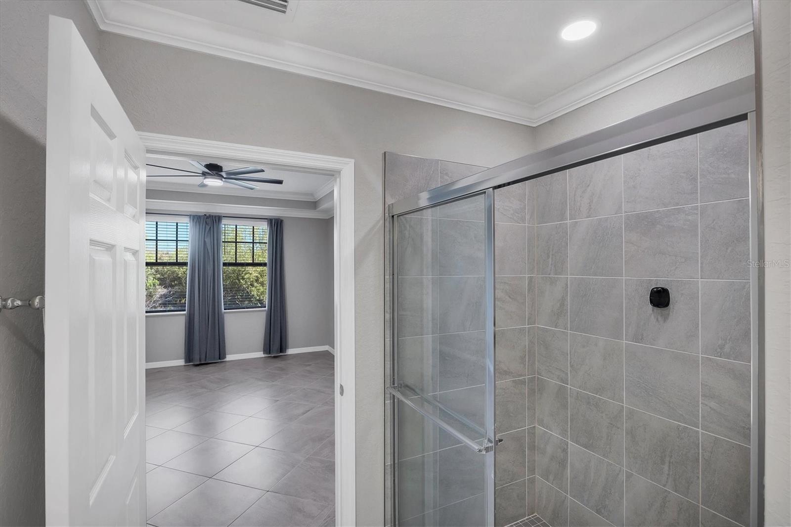 SARASOTA NATIONAL - Residential