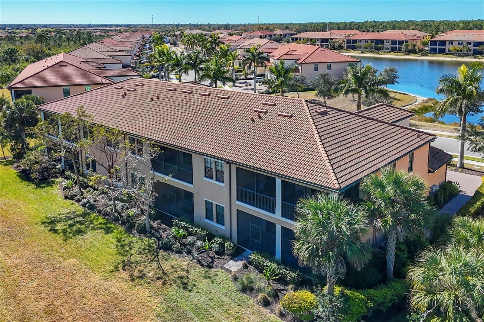 SARASOTA NATIONAL - Residential