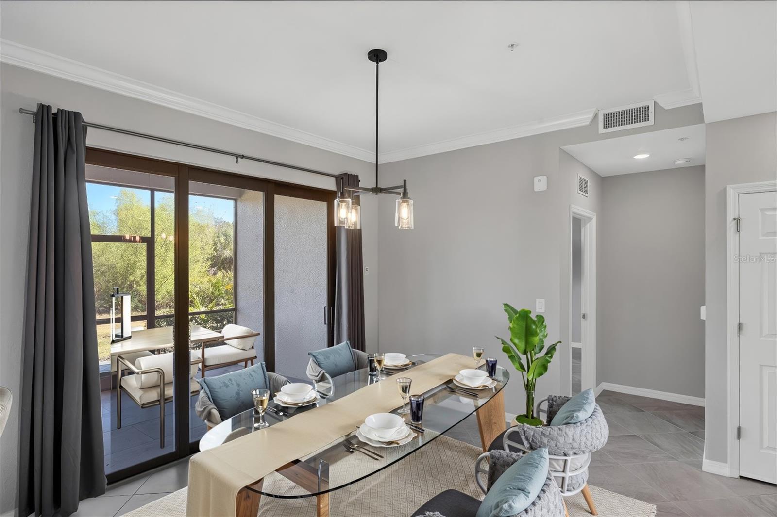 SARASOTA NATIONAL - Residential