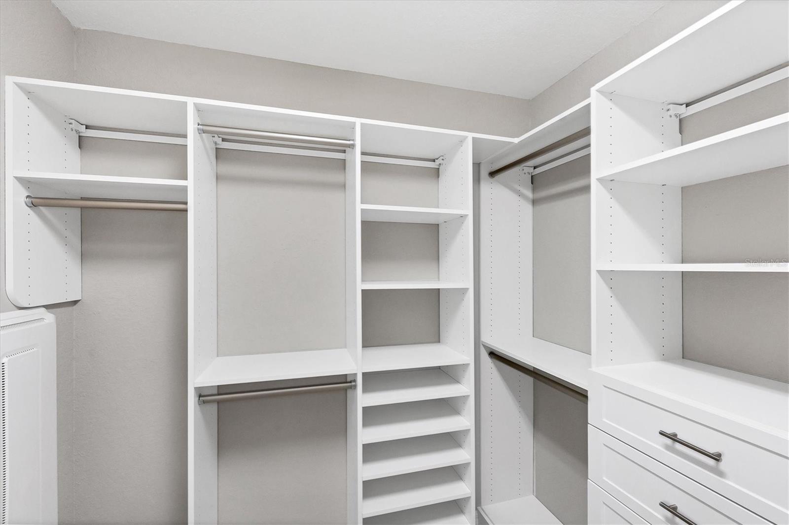 SARASOTA NATIONAL - Residential