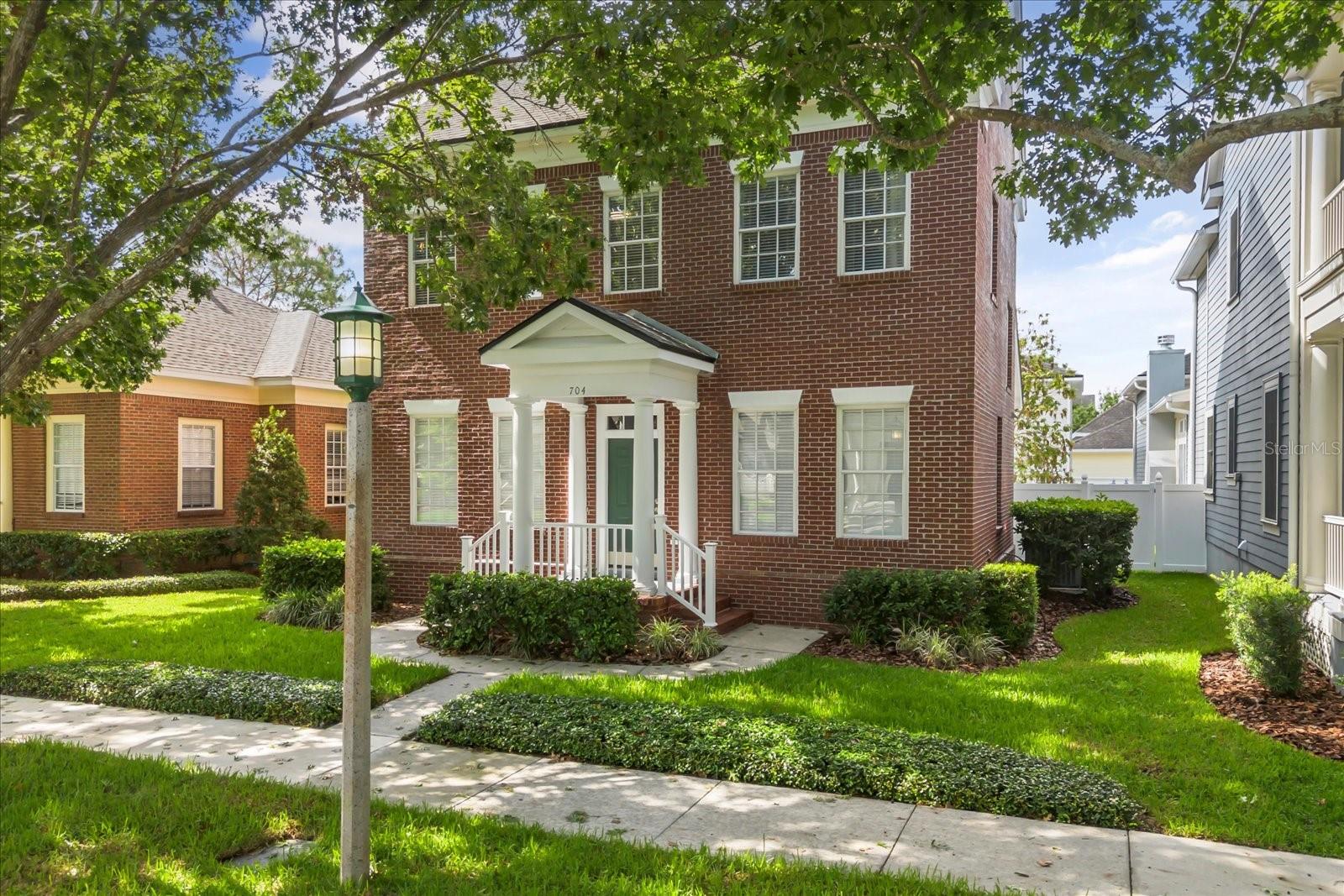 704 HONEYSUCKLE AVENUE