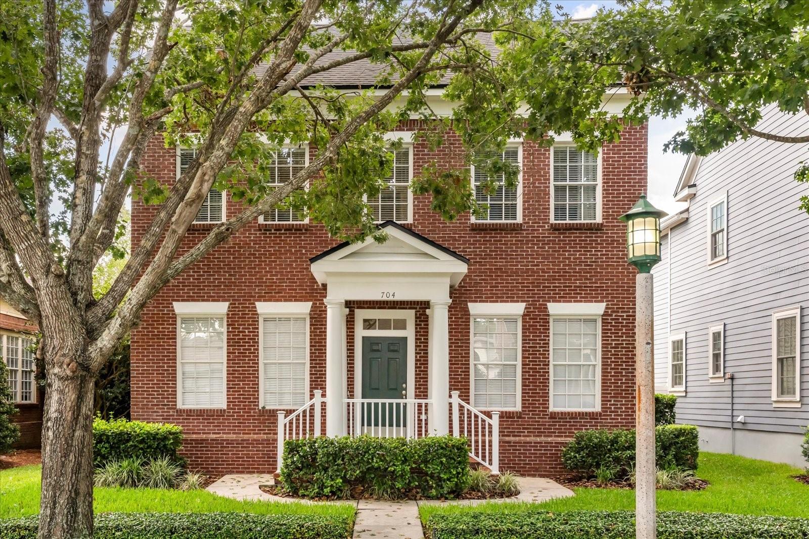 704 HONEYSUCKLE AVENUE