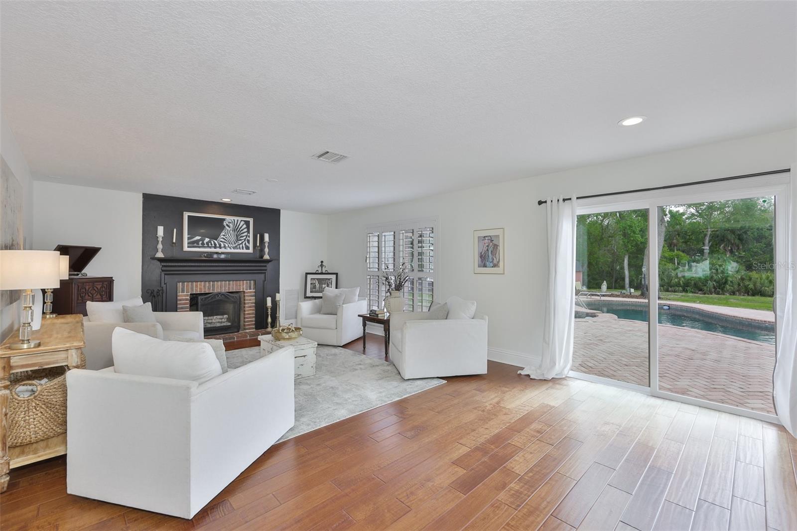 HICKORY CREEK 1ST ADD - Residential