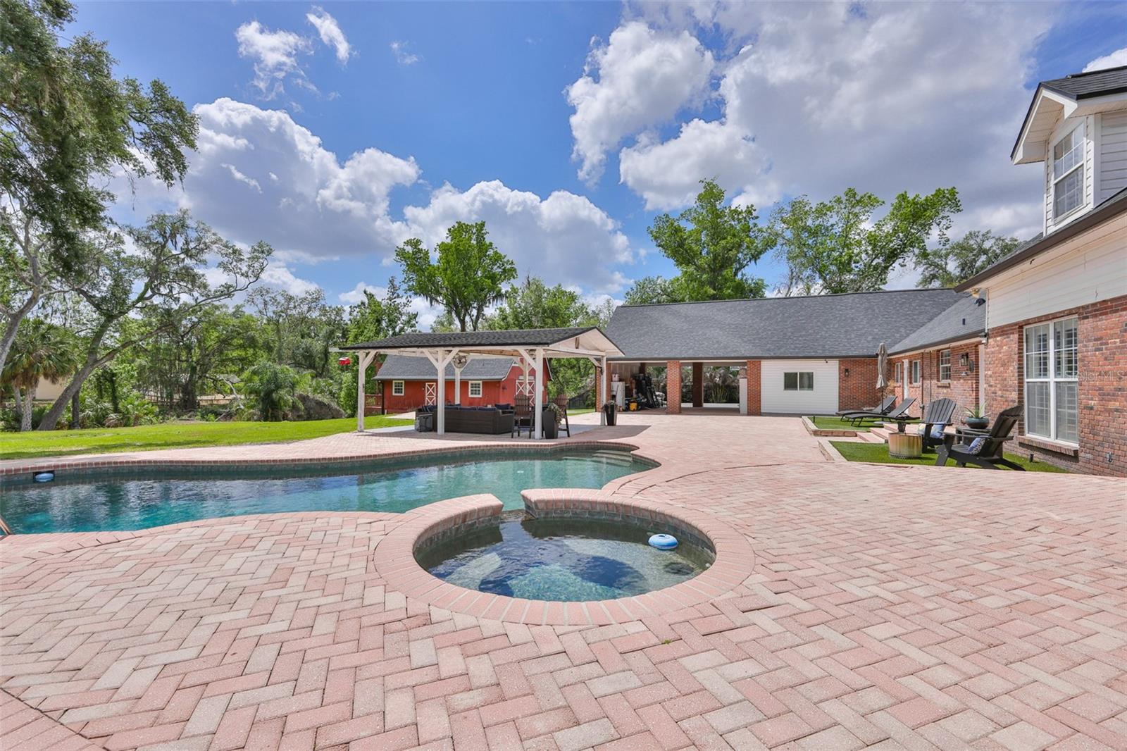 HICKORY CREEK 1ST ADD - Residential