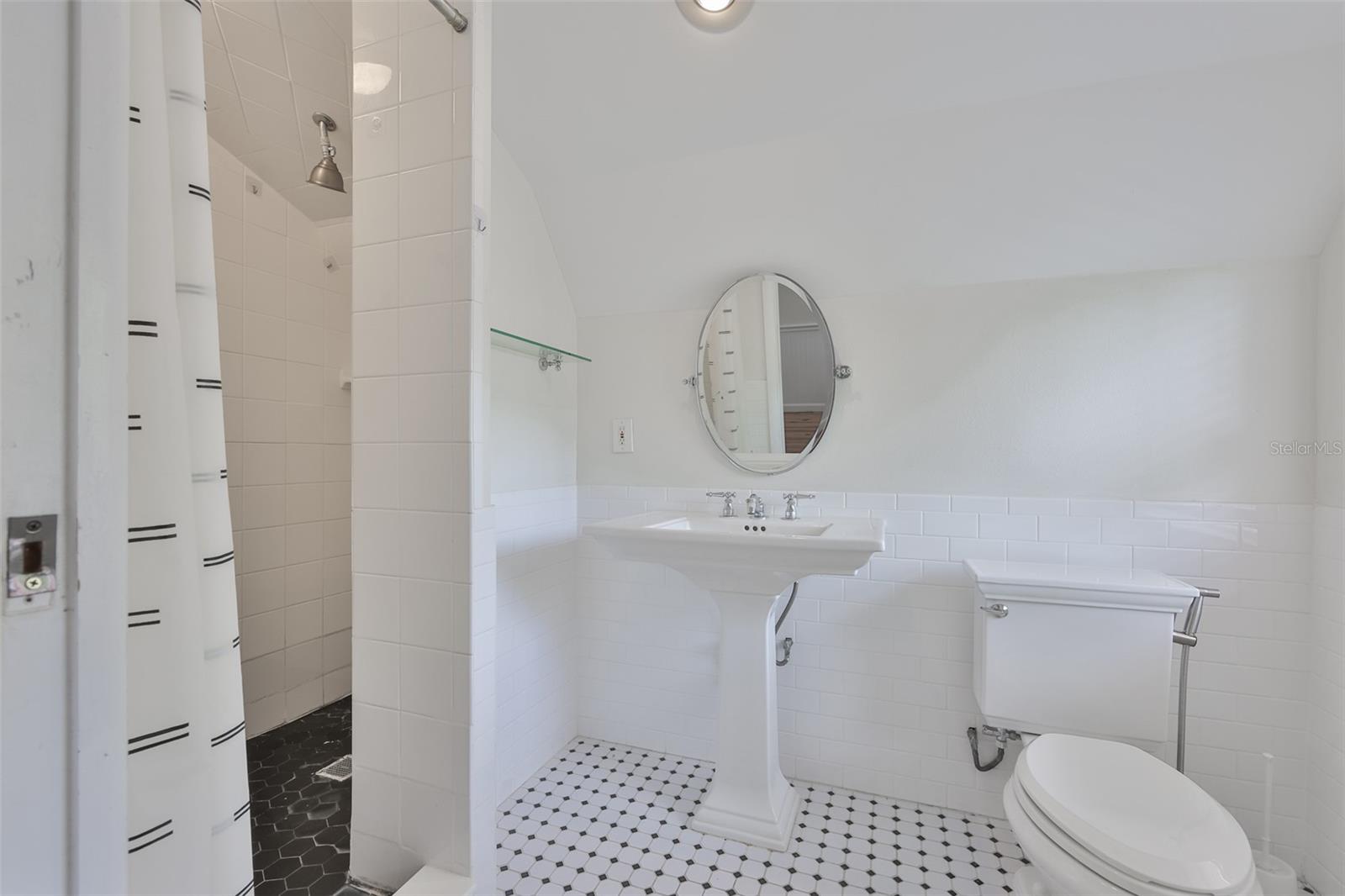 HICKORY CREEK 1ST ADD - Residential