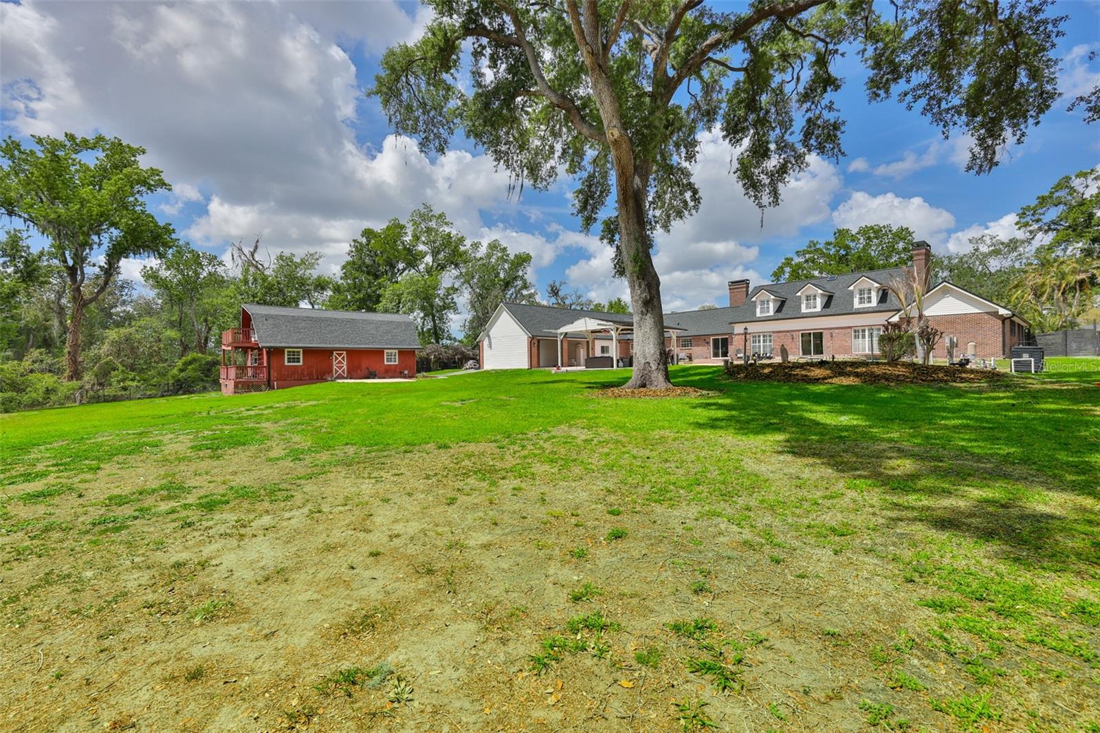 HICKORY CREEK 1ST ADD - Residential