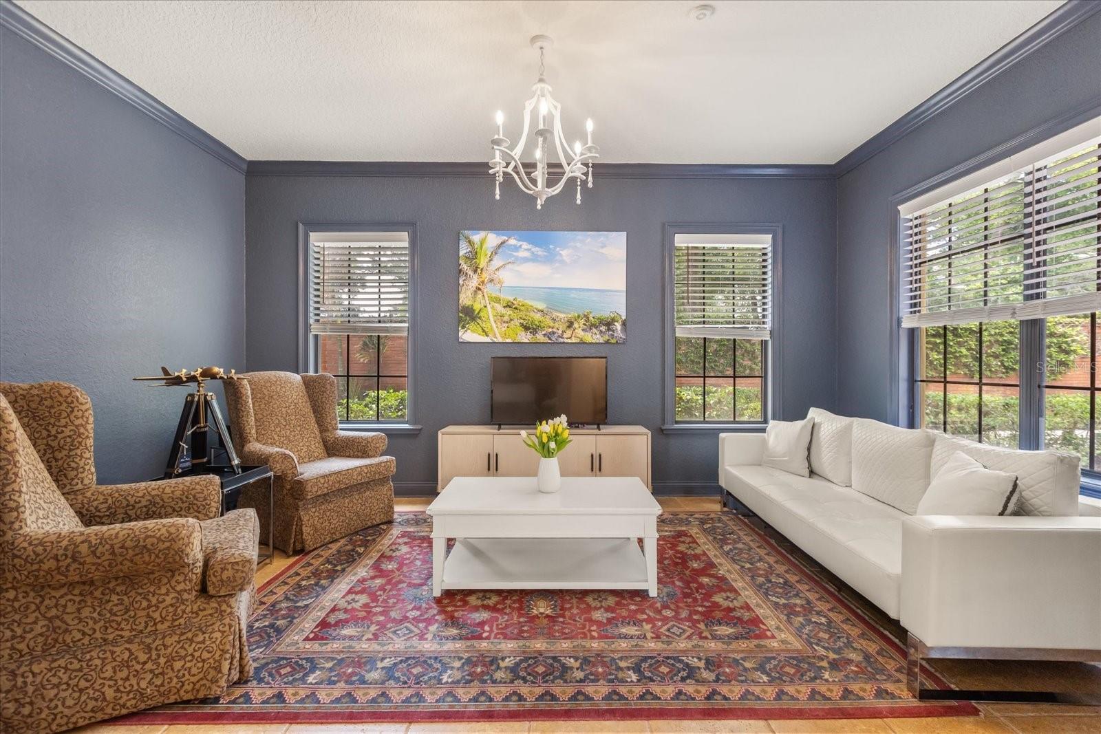 1244 E LAKE COLONY DRIVE