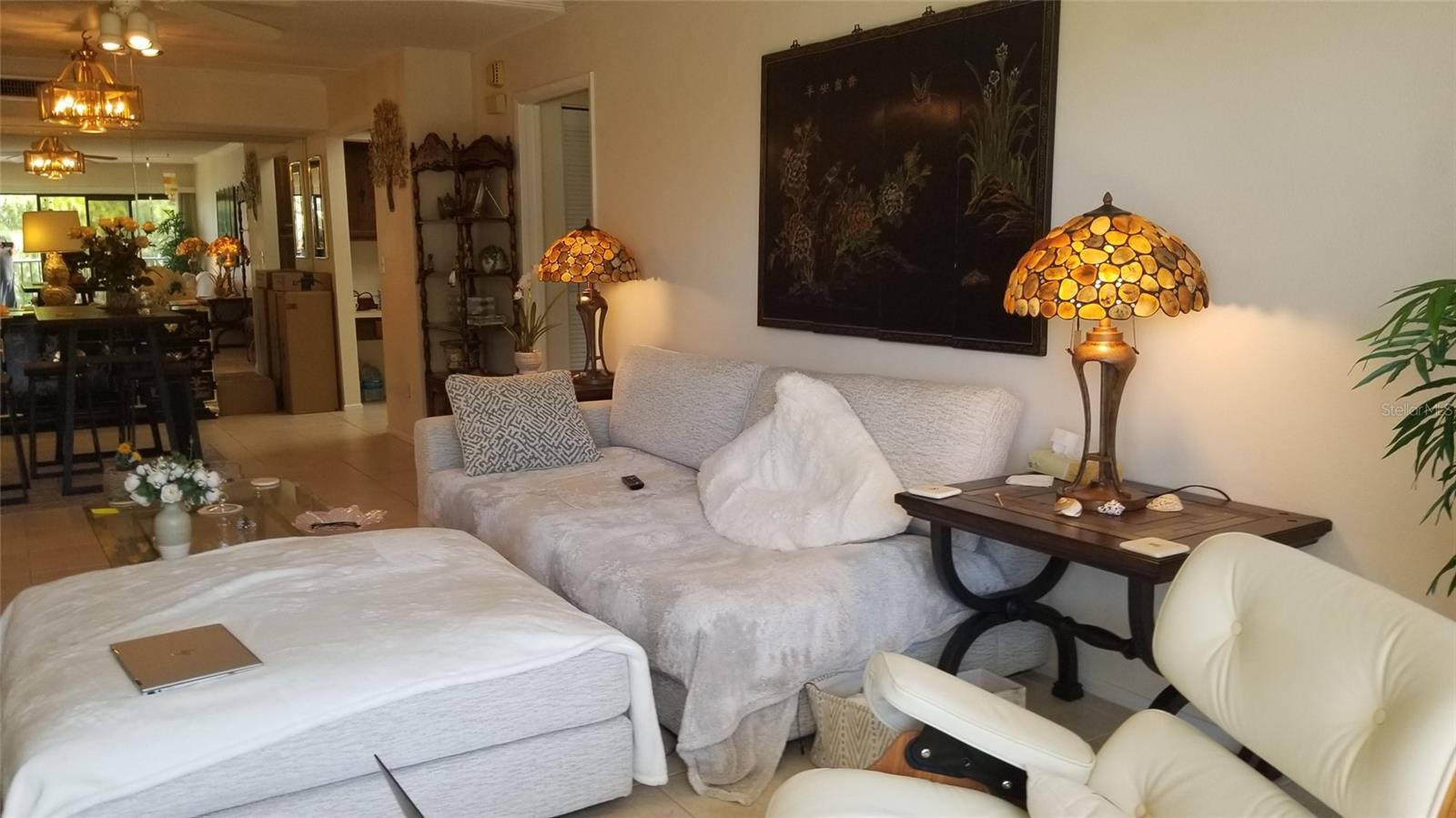 MEDITERRANEAN MANORS - Residential Lease