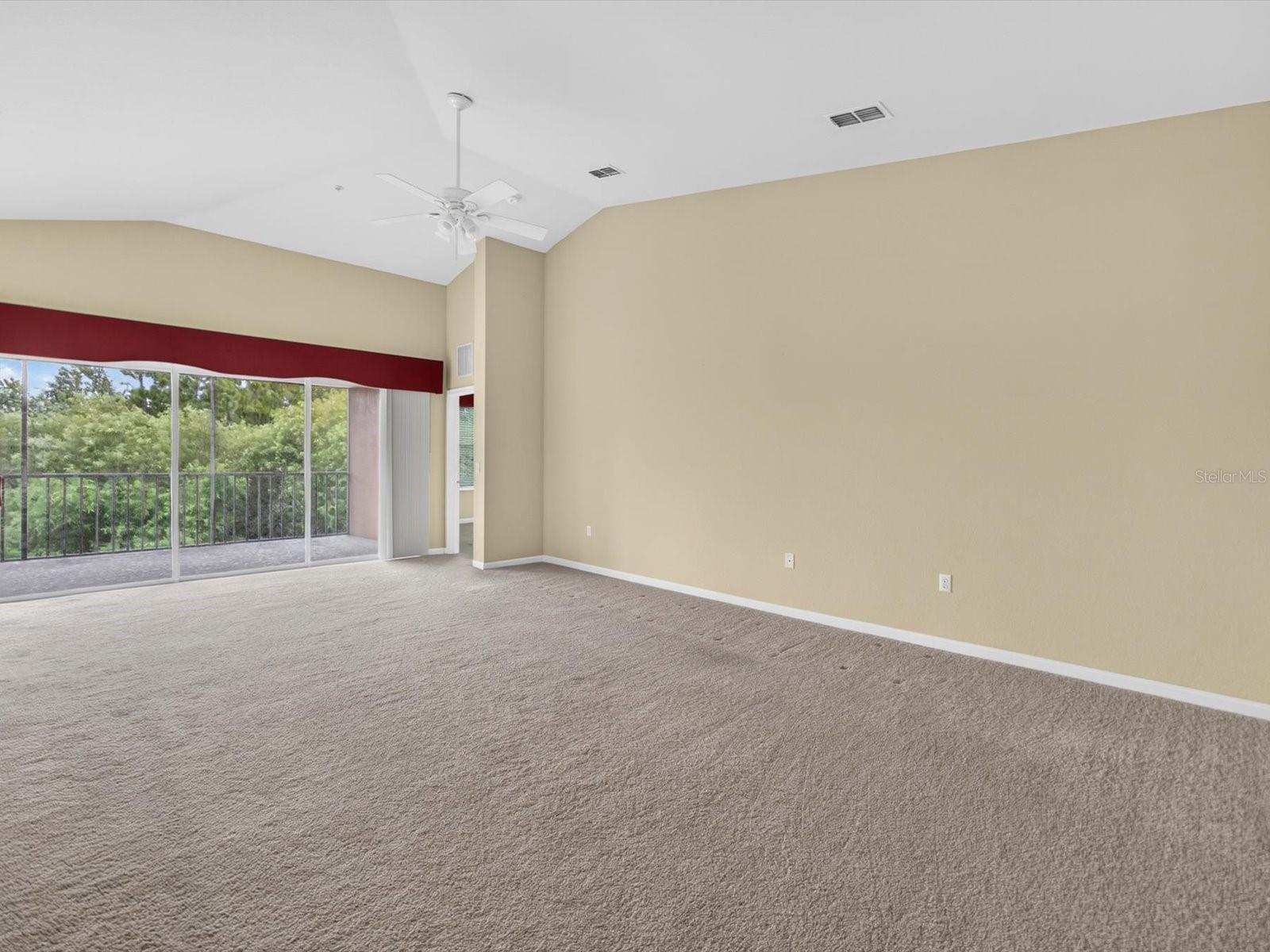 1218 BELLA CARA COURT