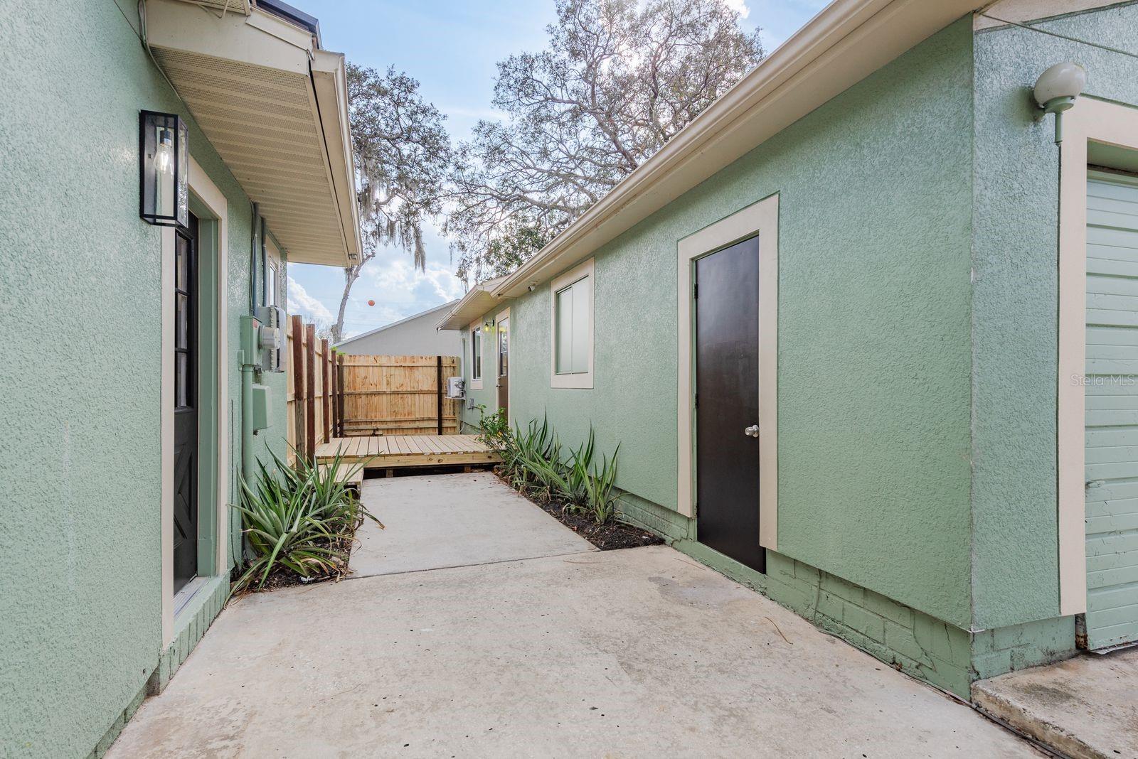 MASSACHUSETTS HEIGHTS - Residential