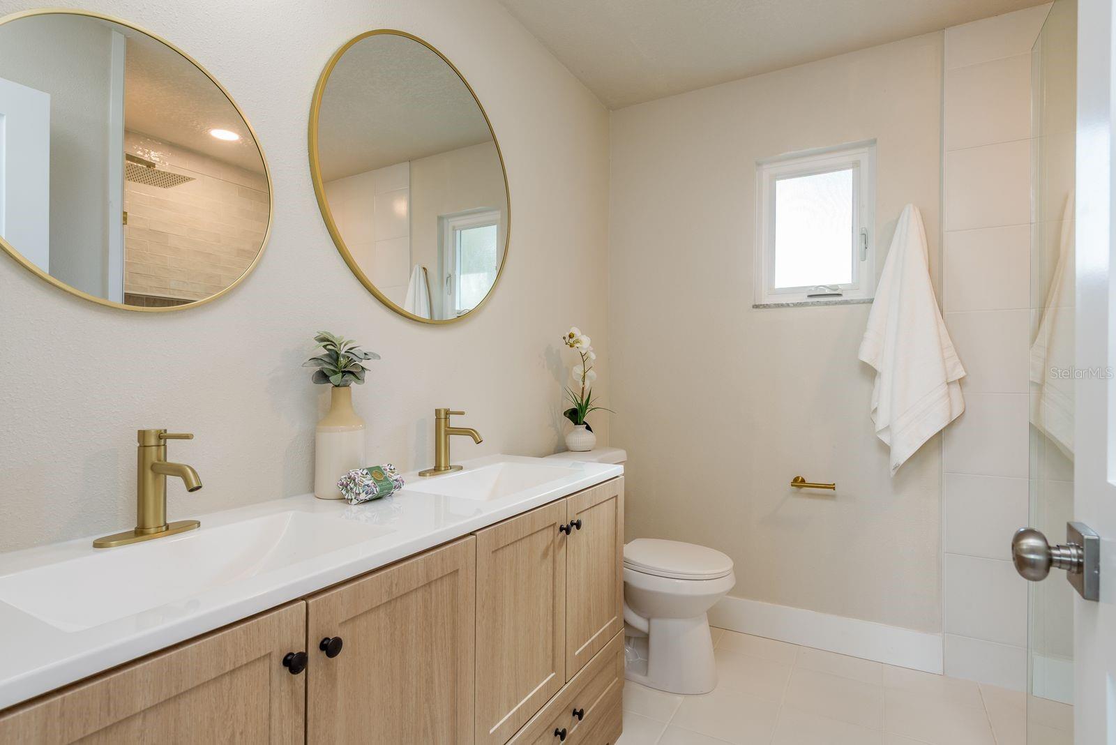 MASSACHUSETTS HEIGHTS - Residential