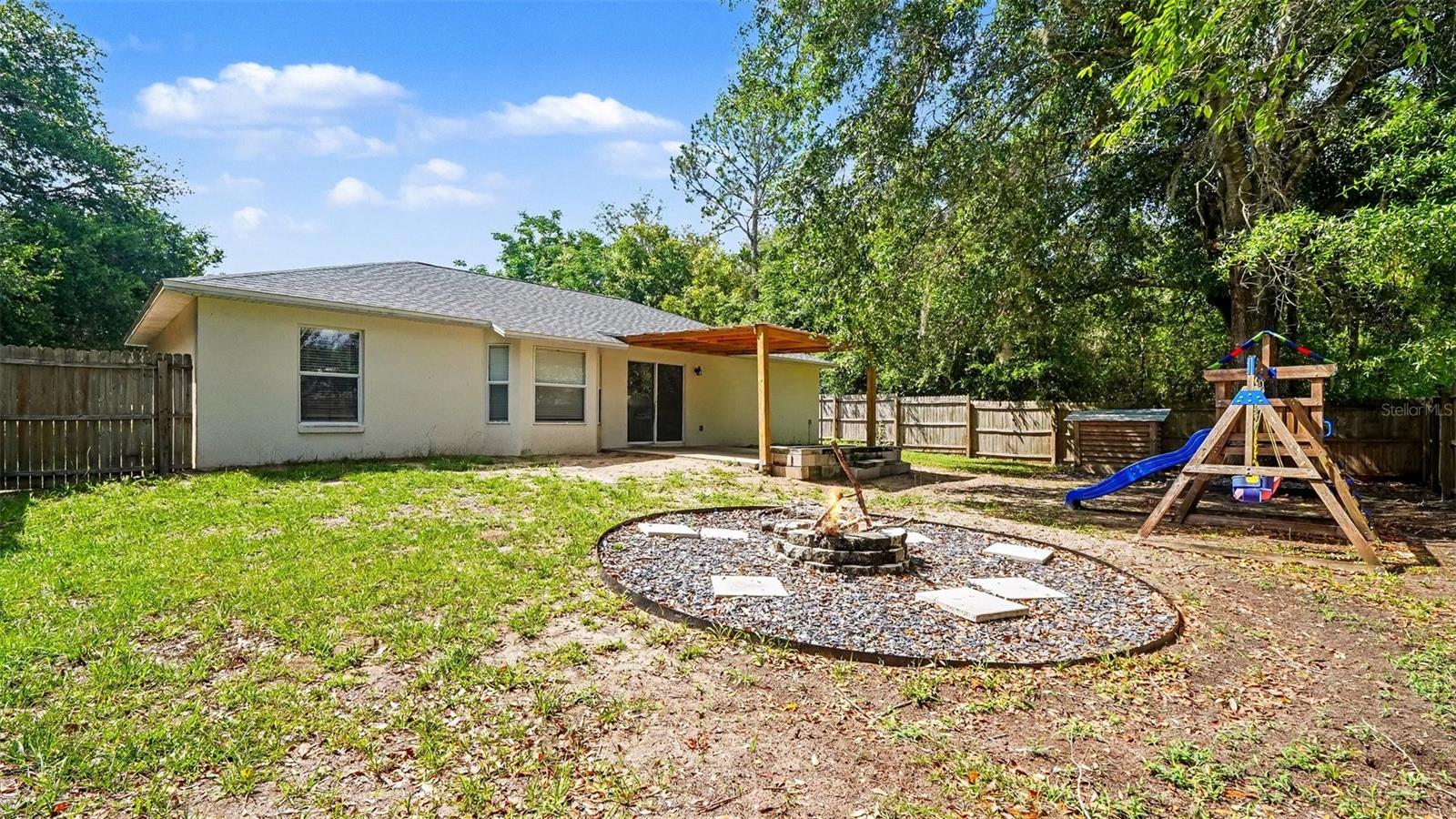 163 W ROYALFERN PLACE