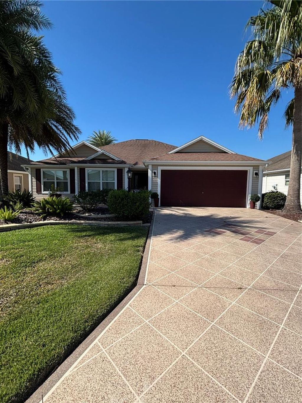 Photo of 2924 French Oak Ave, The Villages, FL 32163 (MLS # G5104564)