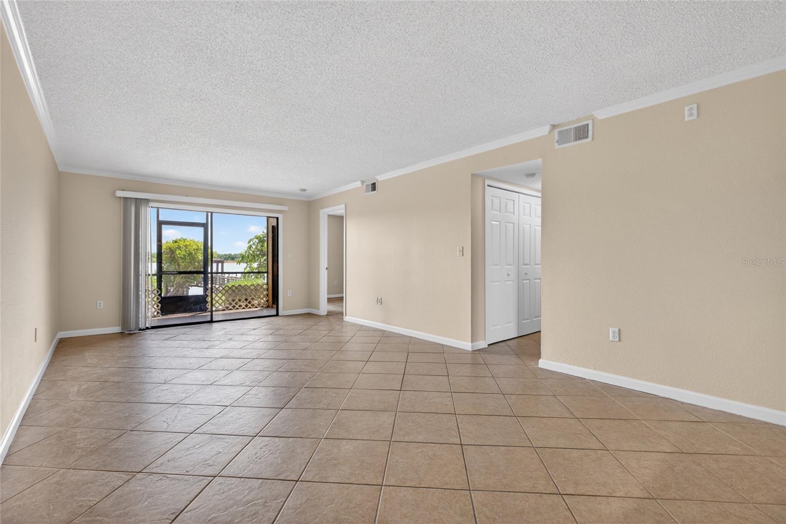 BELLA VISTA ON LAKE - Residential