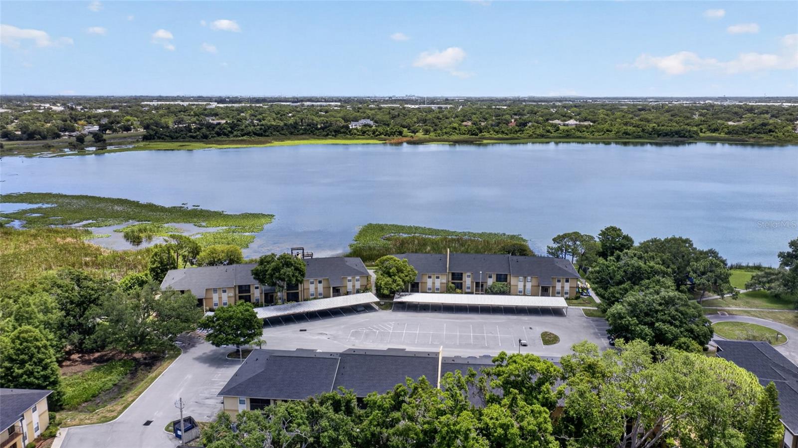 BELLA VISTA ON LAKE - Residential