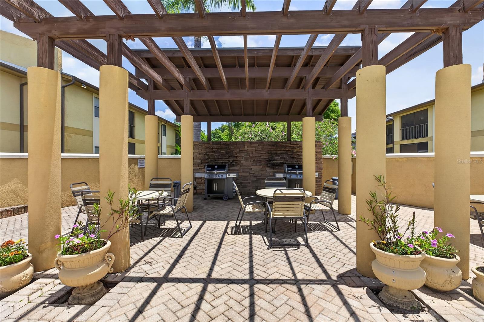 BELLA VISTA ON LAKE - Residential