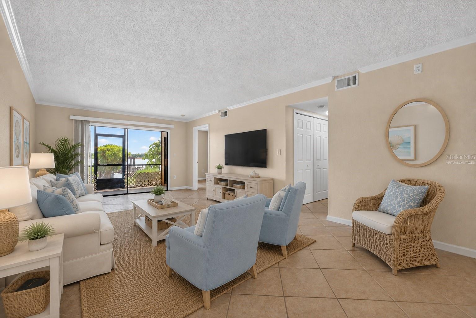 BELLA VISTA ON LAKE - Residential