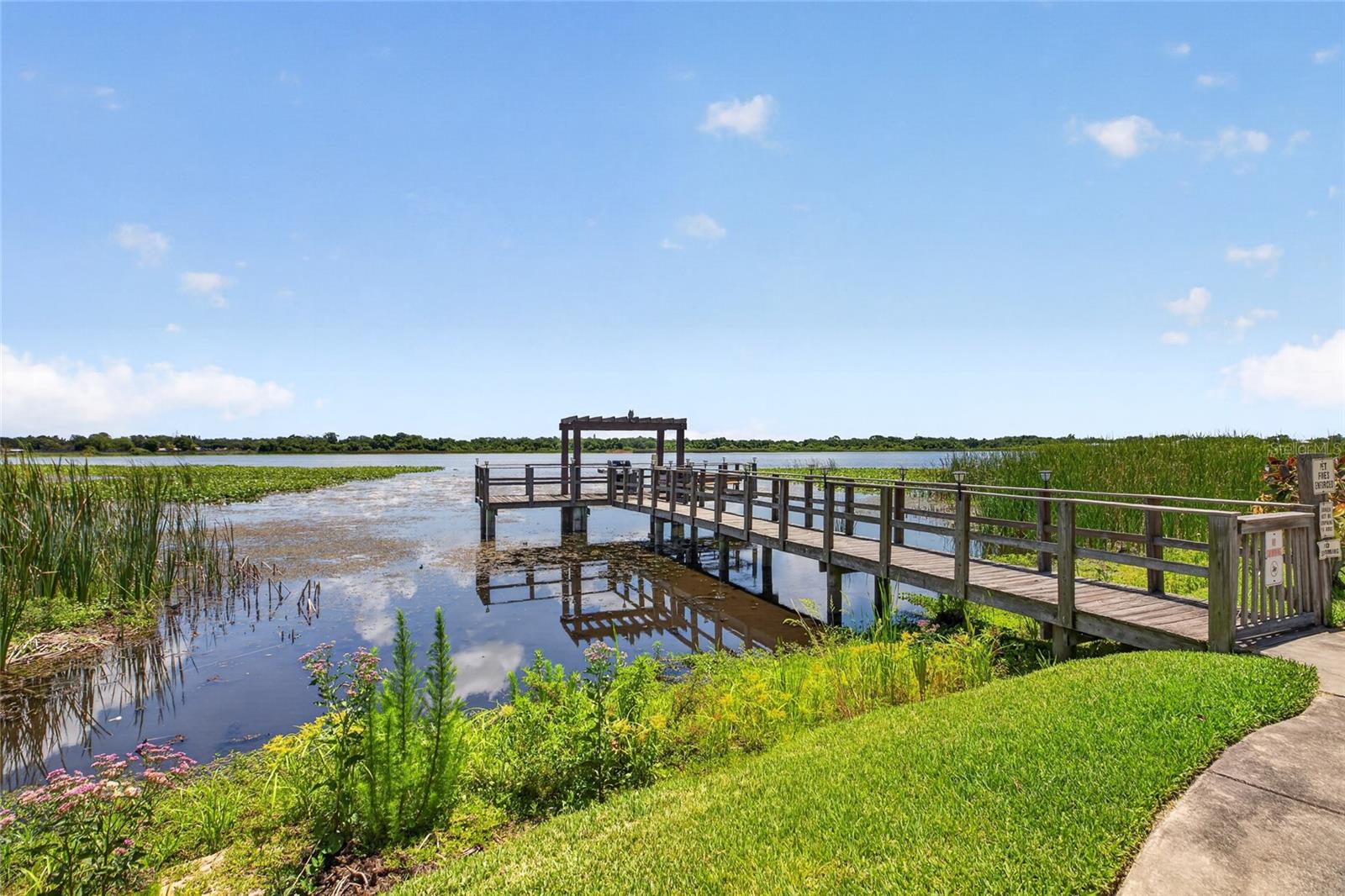 BELLA VISTA ON LAKE - Residential