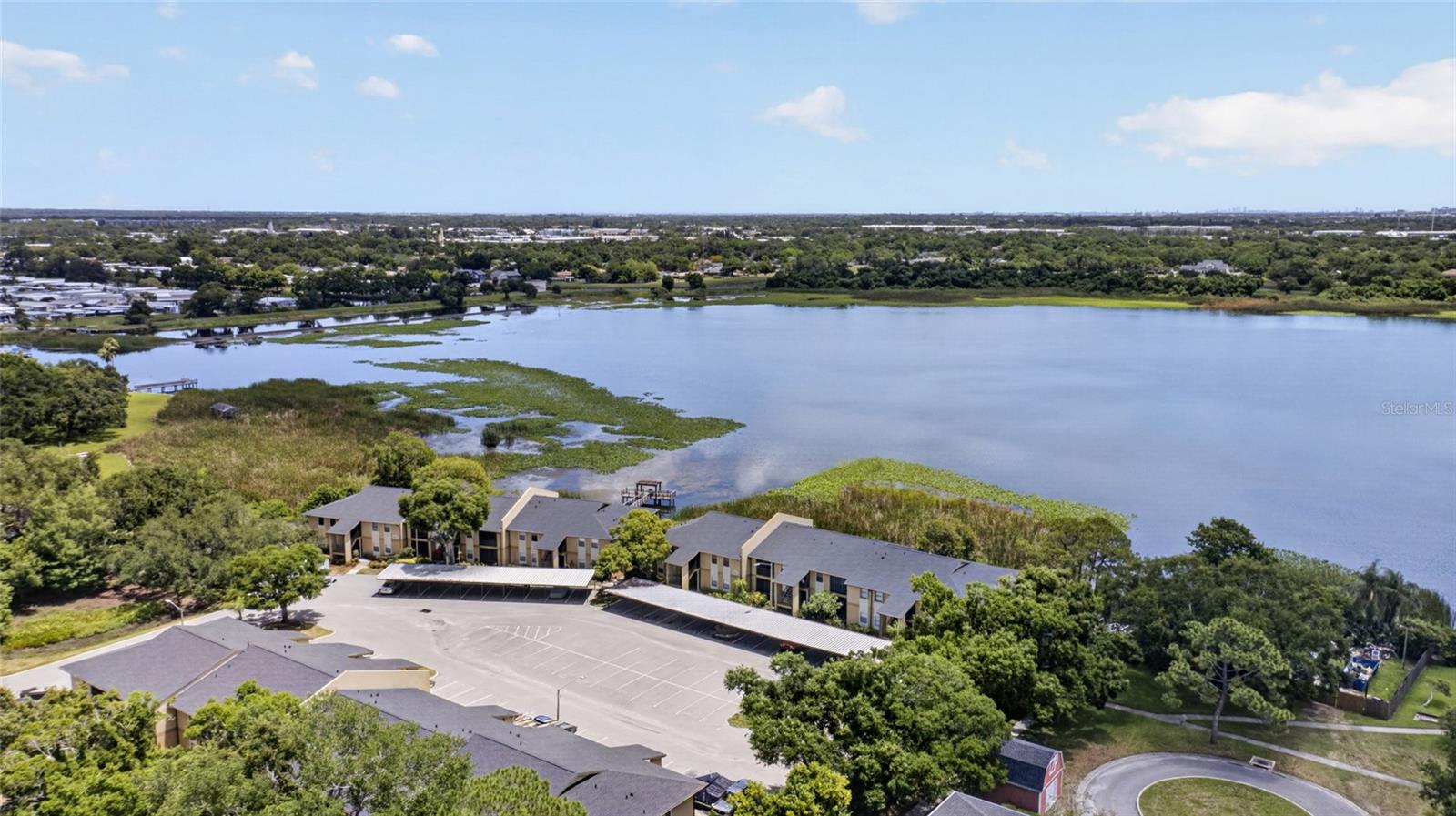 BELLA VISTA ON LAKE - Residential