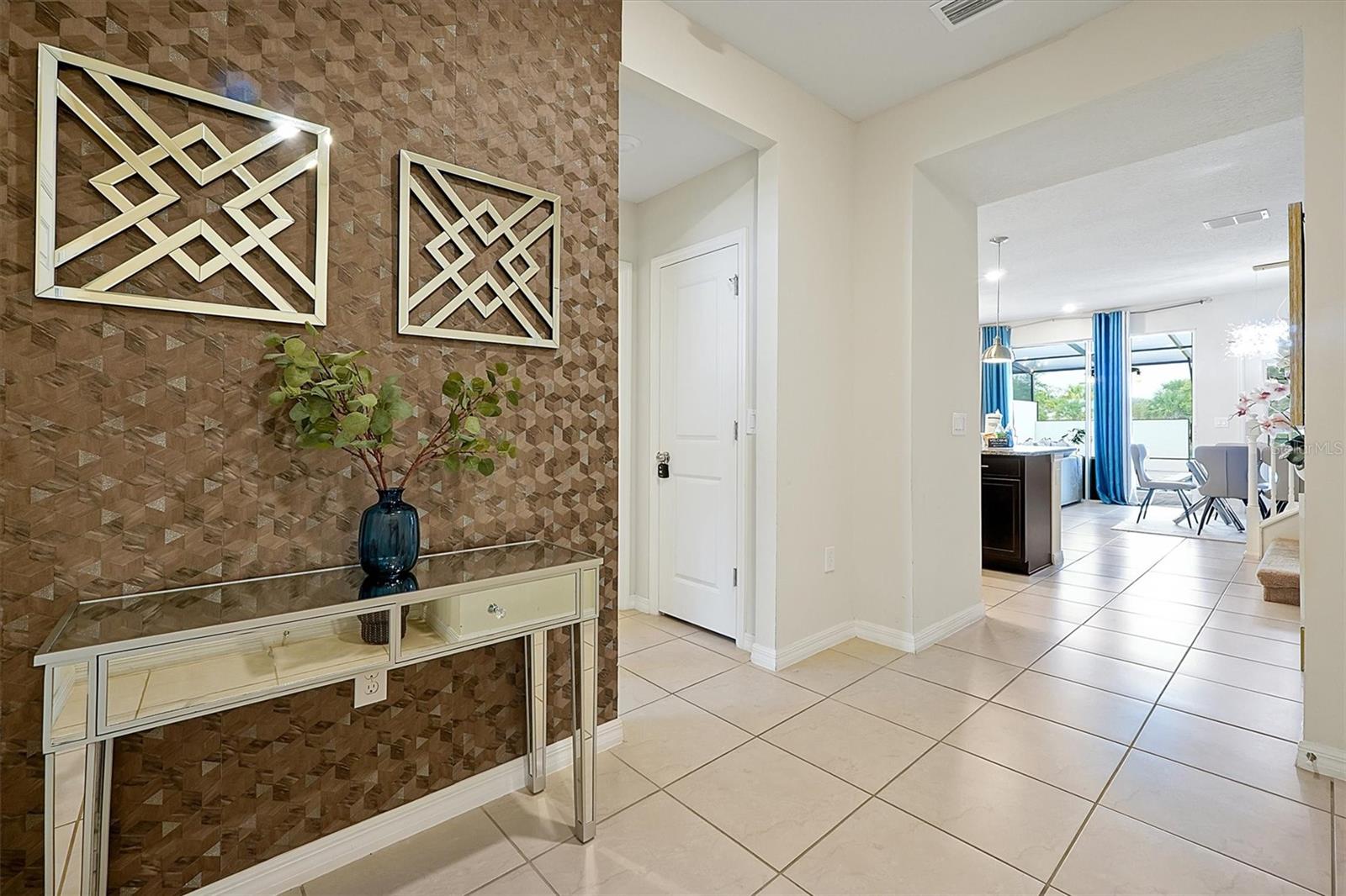 927 PARADISE DRIVE