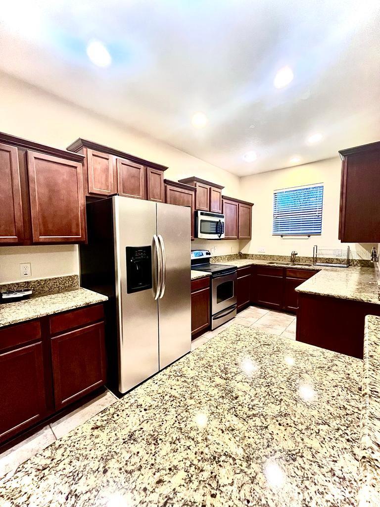 3154 RODRICK CIRCLE