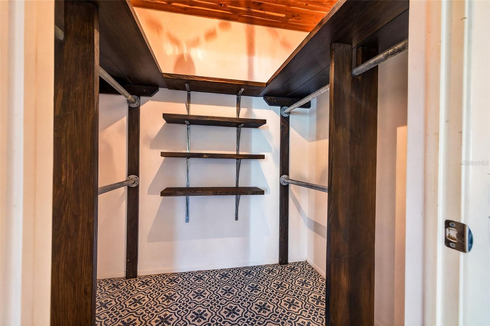 LEWIS ISLAND BAHAMA ISLES ADD - Residential