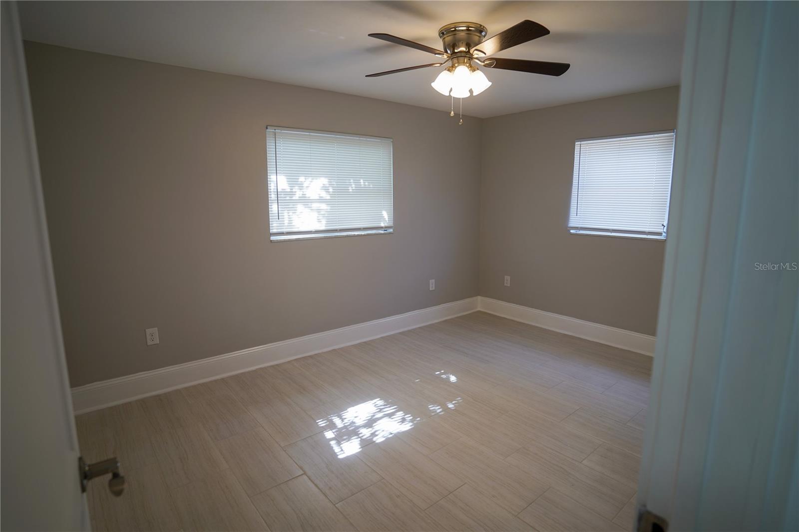 MIRA BELLA 1 - Residential