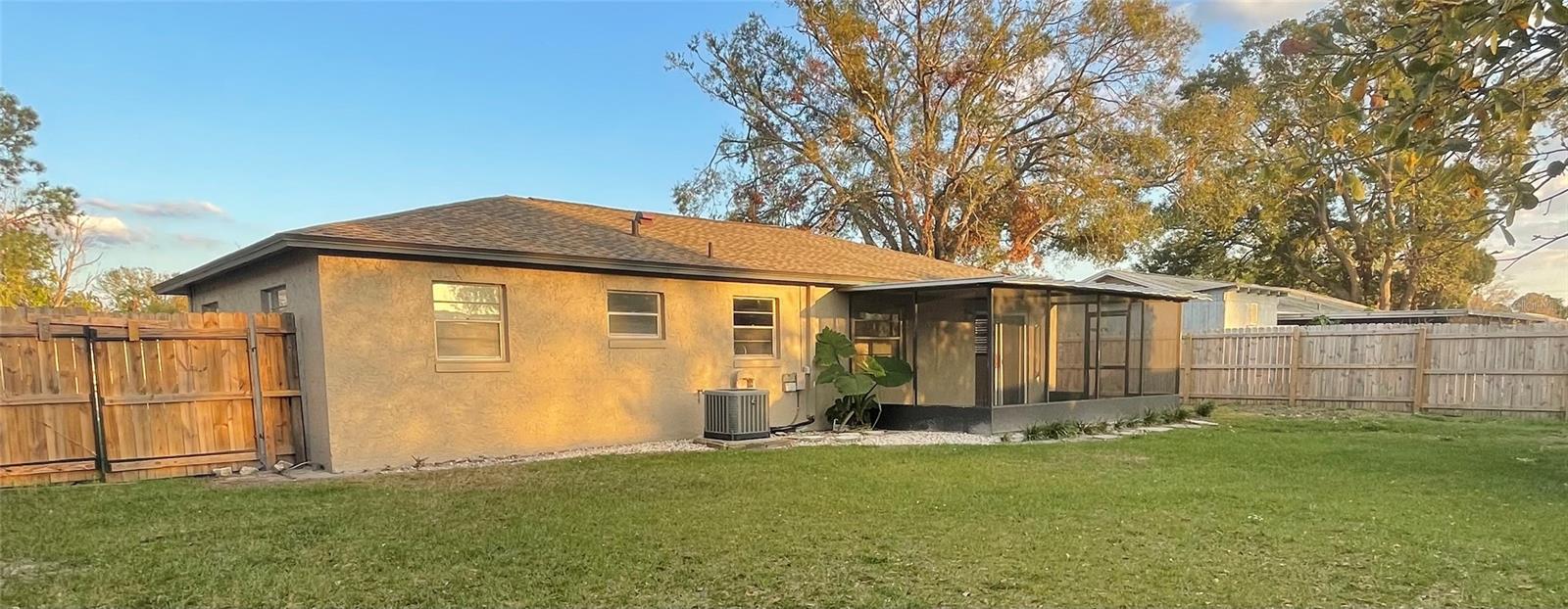 WOODBERY ESTATES - Residential Lease