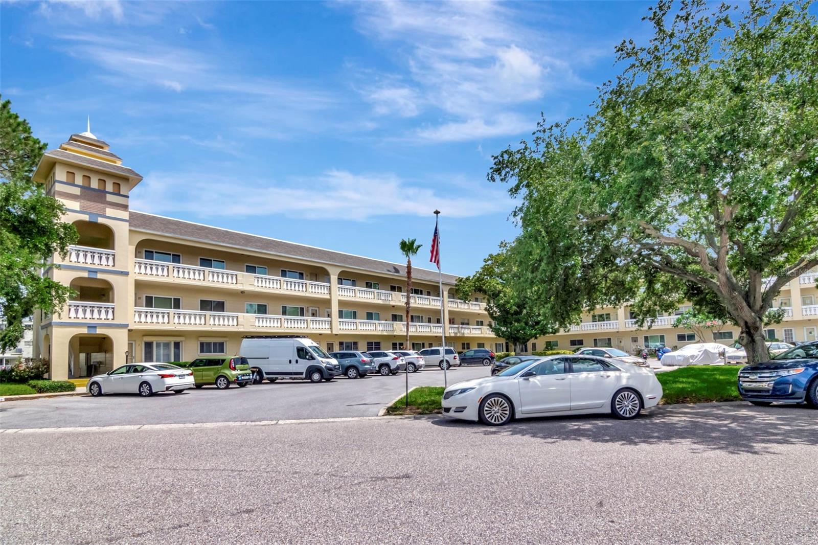 2253 NORWEGIAN DRIVE 27