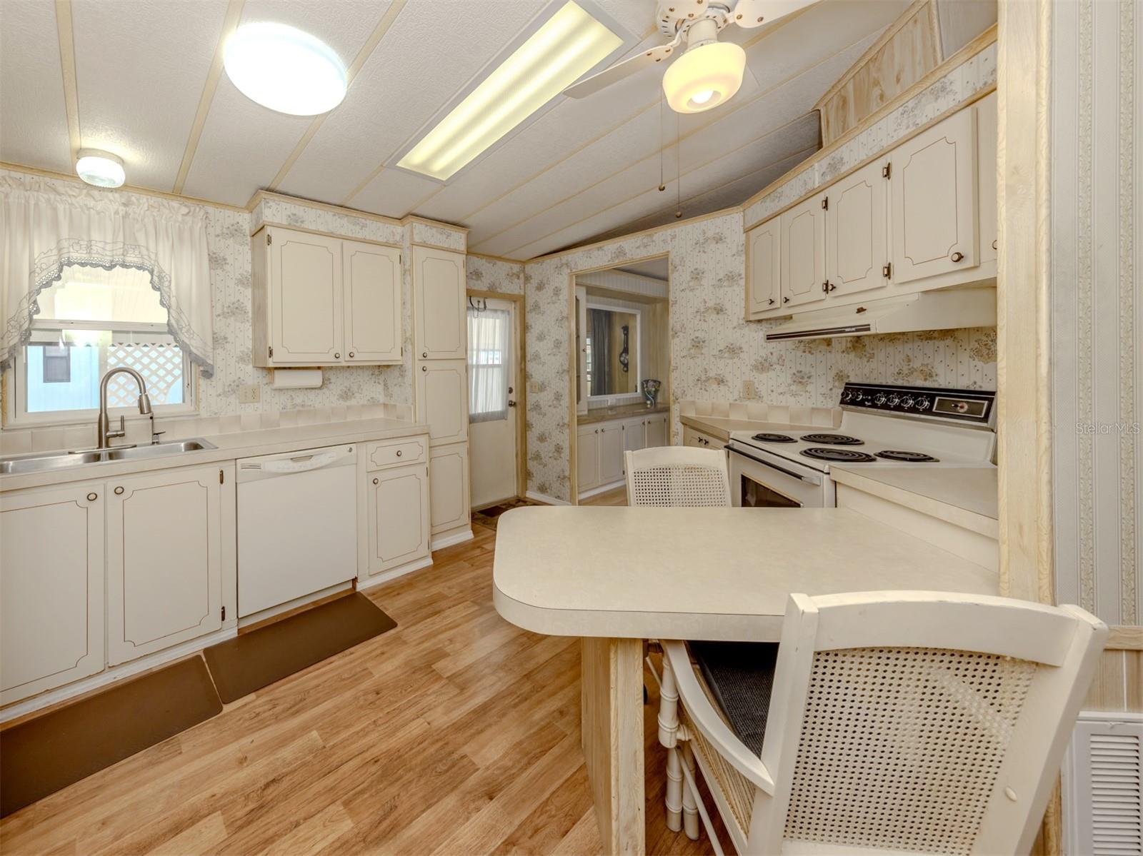 HARBOR ISLES II - Residential