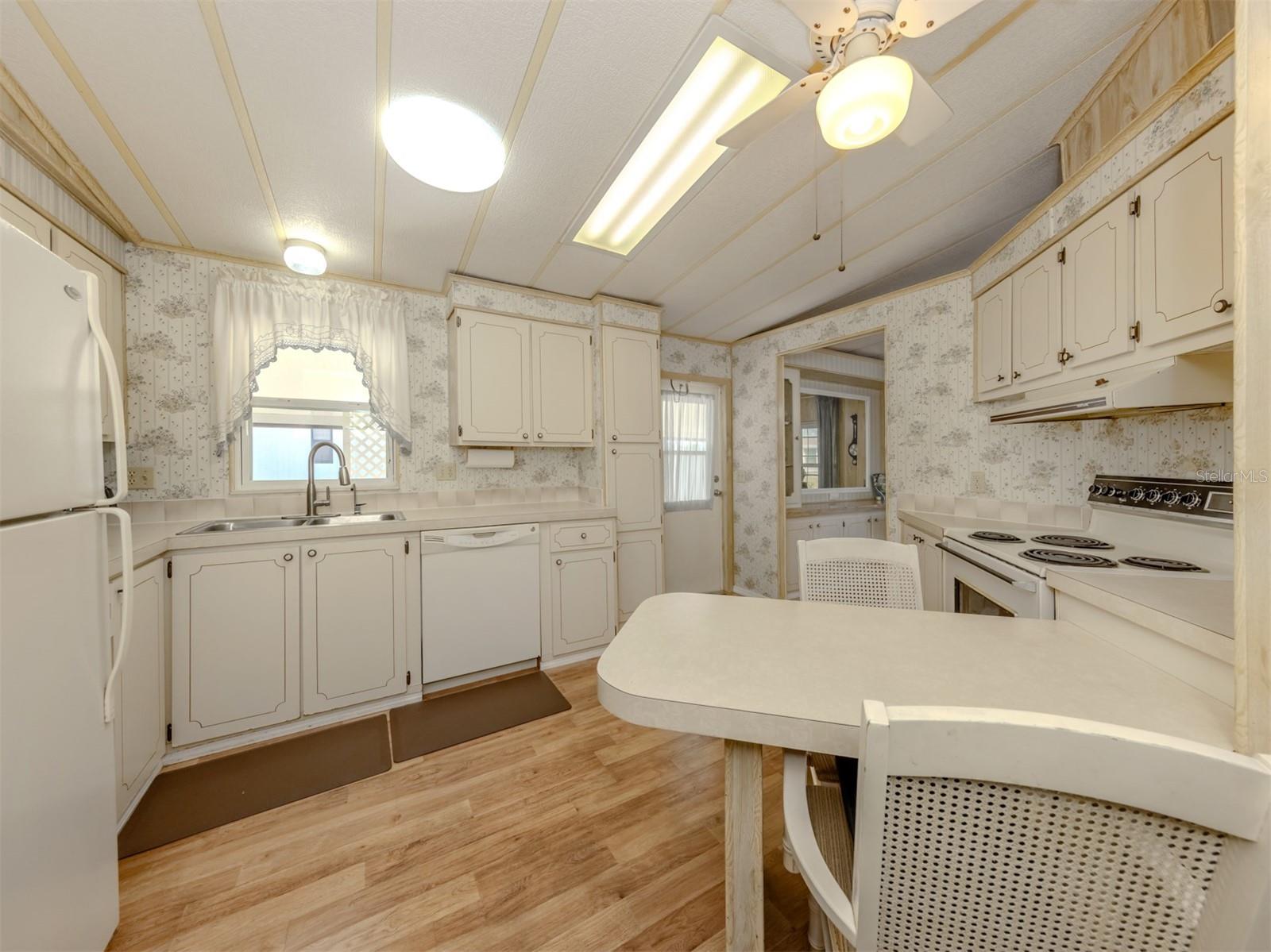 HARBOR ISLES II - Residential