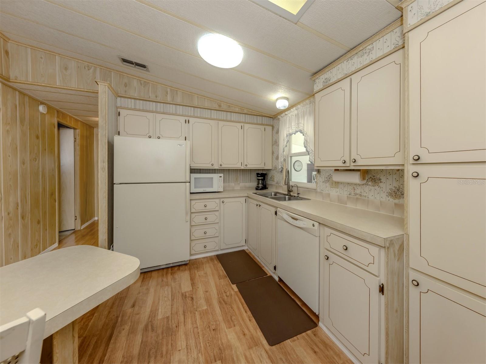 HARBOR ISLES II - Residential