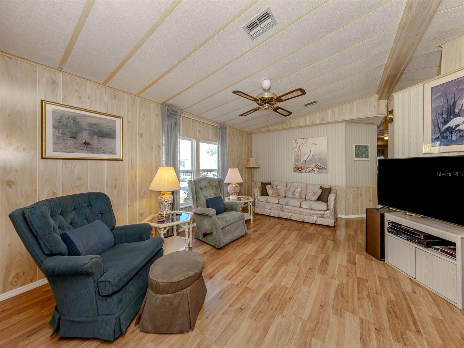 HARBOR ISLES II - Residential