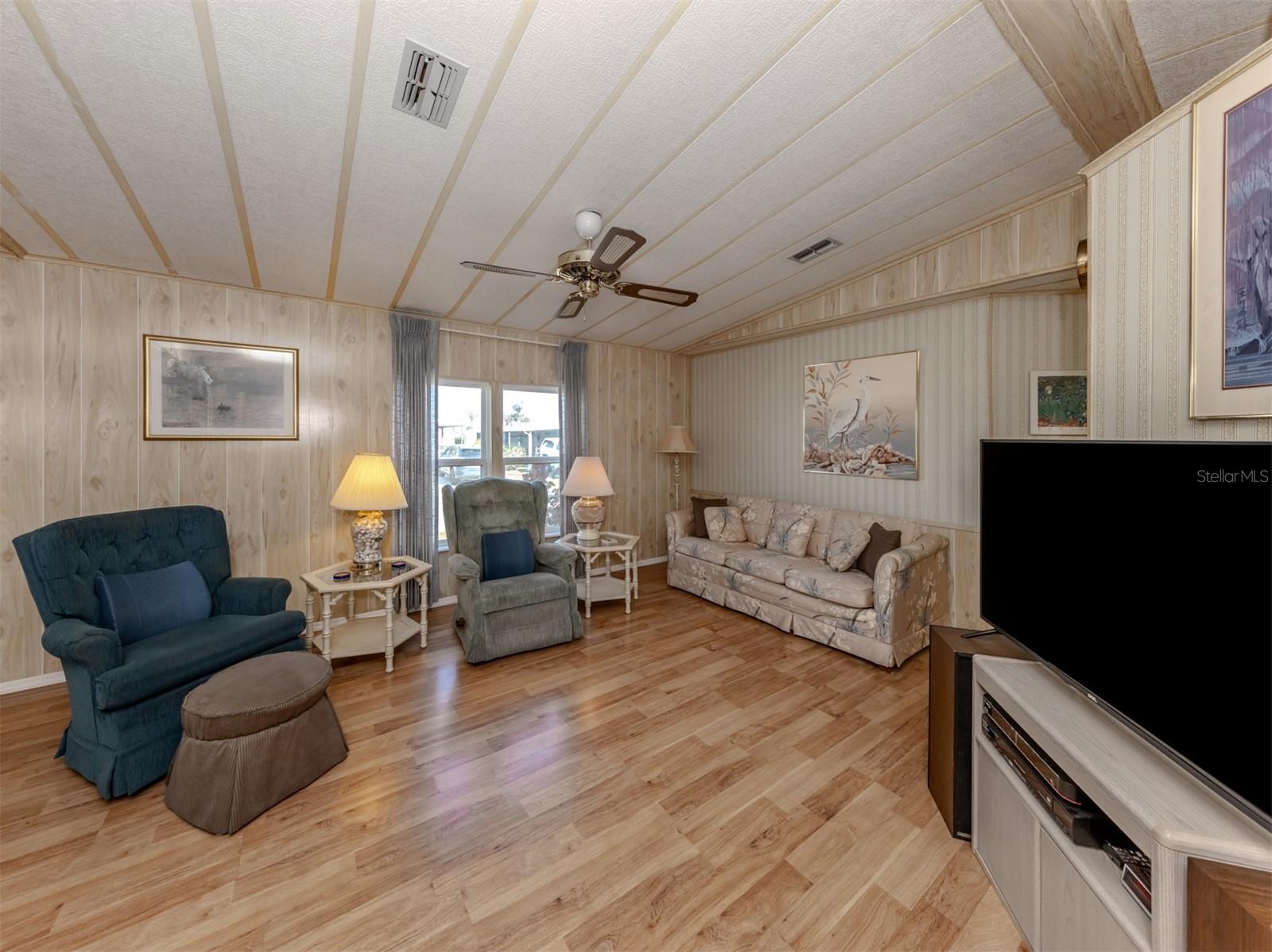 HARBOR ISLES II - Residential