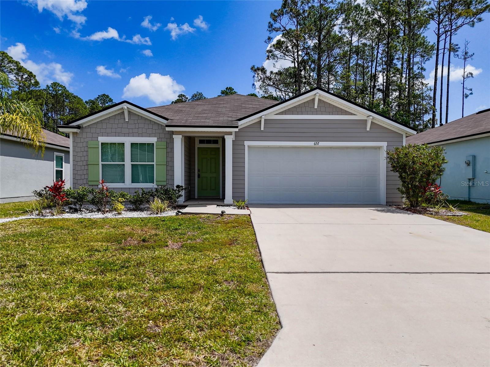 For Rent – Beautiful 3 Bed, 2 Bath Home in Grand Reserve – $2,000/mo (Lawn Care Included!)
Welcome to this well-maintained 3 bedroom, 2 bathroom home located in the desirable Grand Reserve community. Priced at just $2,000 monthly, this home offers comfort, convenience, and great community amenities — all with lawn care included in the rent!
Step inside to an open and inviting floor plan, featuring a spacious living area, a well-appointed kitchen, and a private backyard perfect for relaxing or entertaining. The split bedroom layout offers privacy, with a large master suite and two additional bedrooms ideal for family, guests, or a home office.
Community Perks:
Enjoy access to Grand Reserve’s fantastic Amenity Center, which includes a resort-style pool, fitness room, pickleball courts, bocce ball, and more!
Located in a peaceful golf course community, this home is just minutes from shopping, dining, and Flagler Beach.
Available now!
Rent: $2,000/month
Lawn care included
No smoking
Pet policy: No Pets