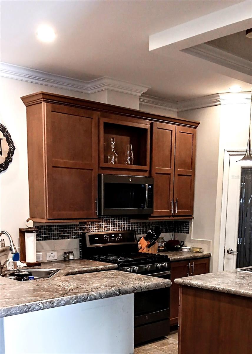 HOLIDAY VILLAGE CO-OP M/H UNREC - Residential