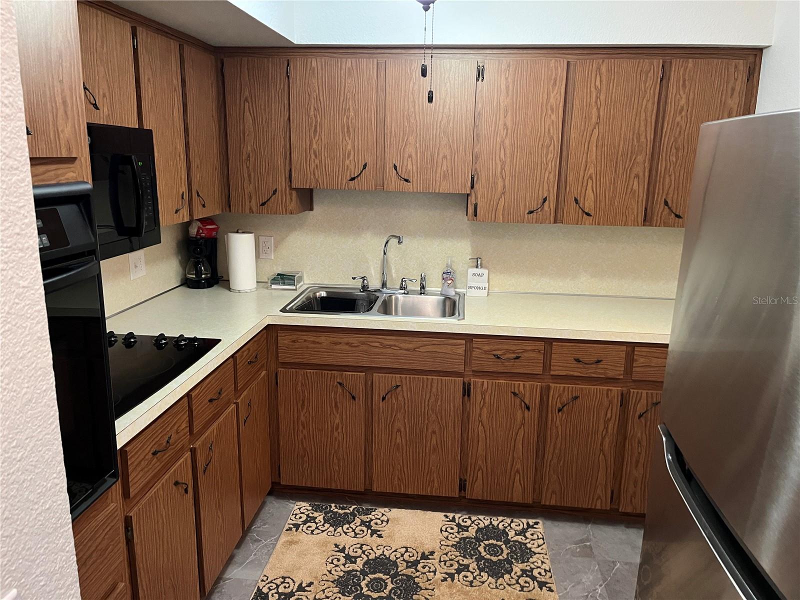 ON TOP OF THE WORLD - Residential