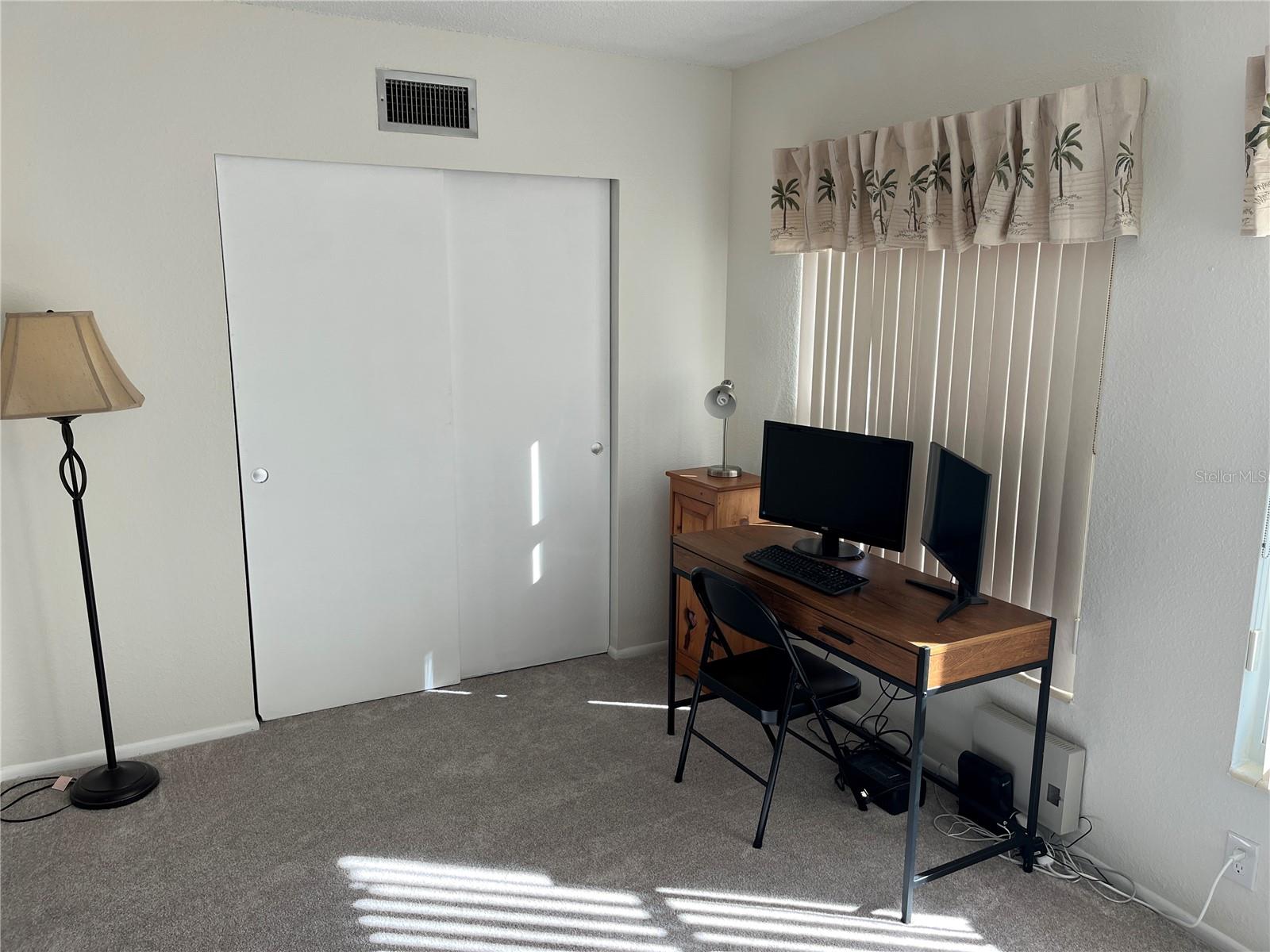 ON TOP OF THE WORLD - Residential