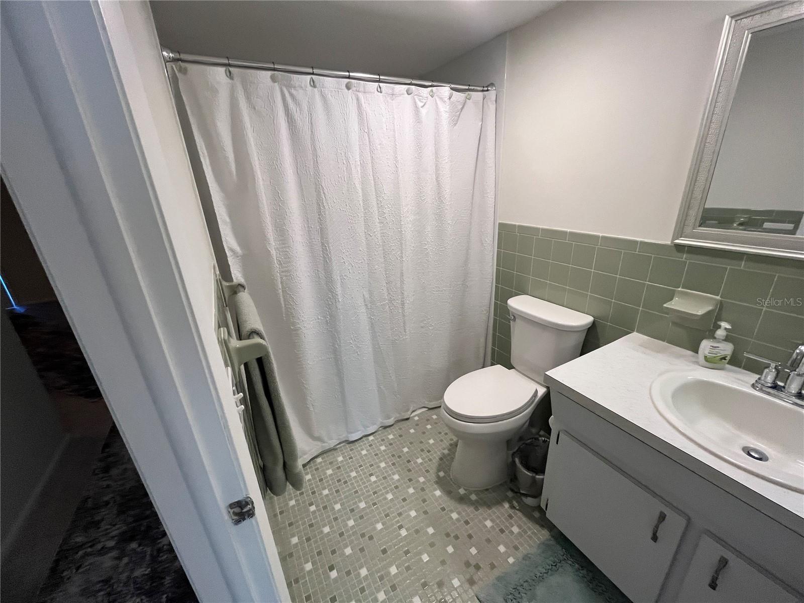 ON TOP OF THE WORLD - Residential