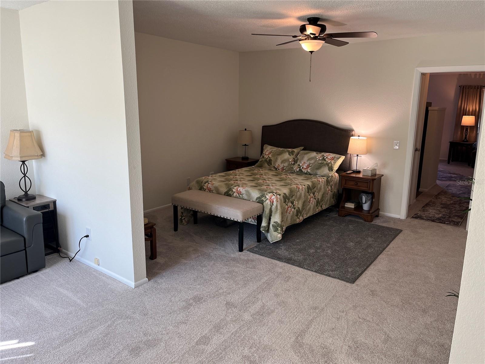 ON TOP OF THE WORLD - Residential