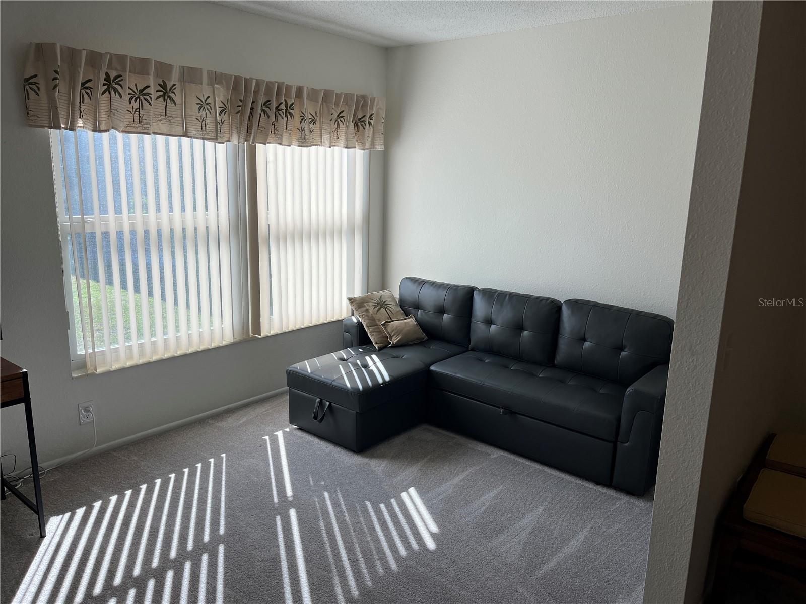 ON TOP OF THE WORLD - Residential