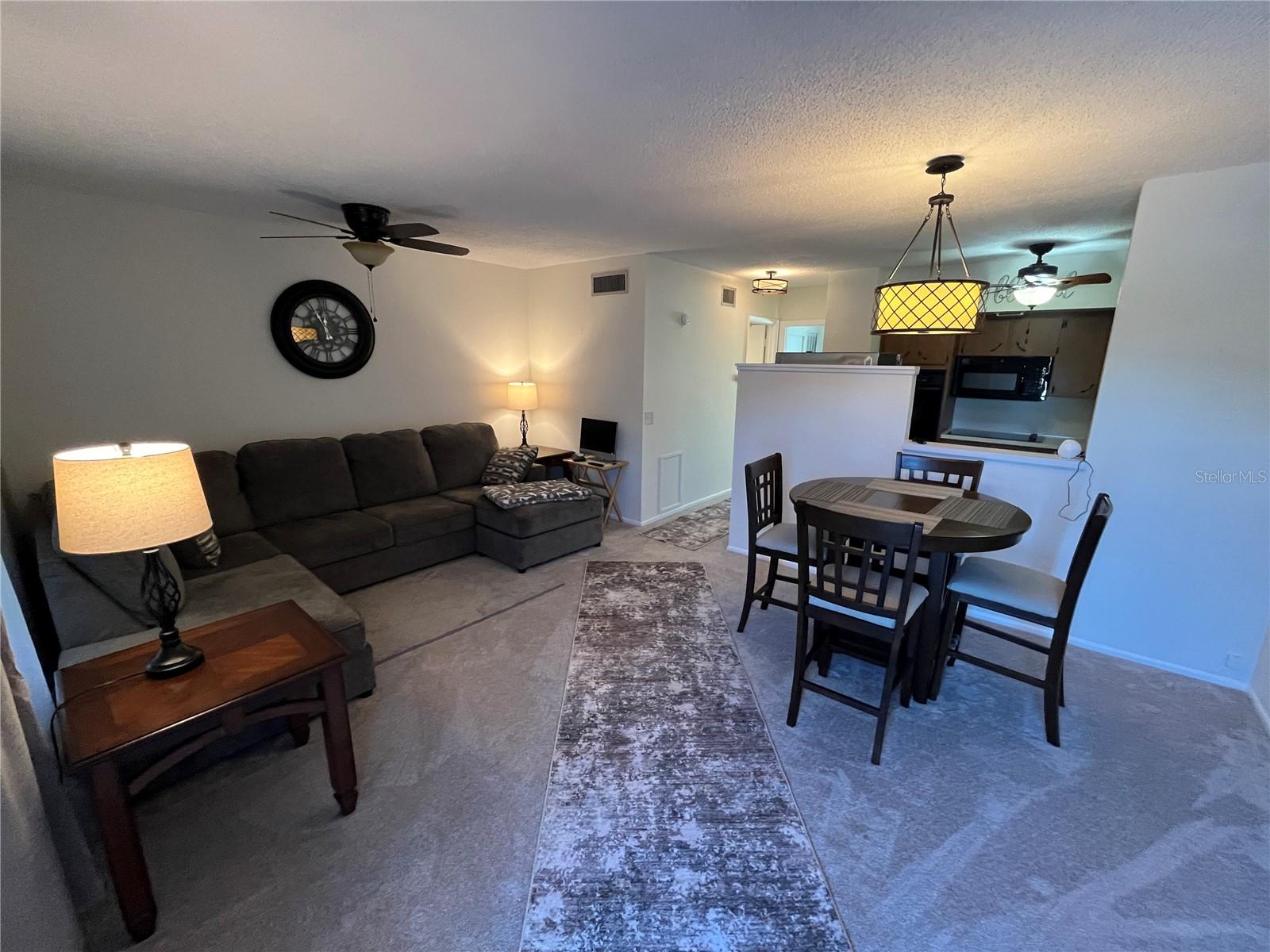 ON TOP OF THE WORLD - Residential